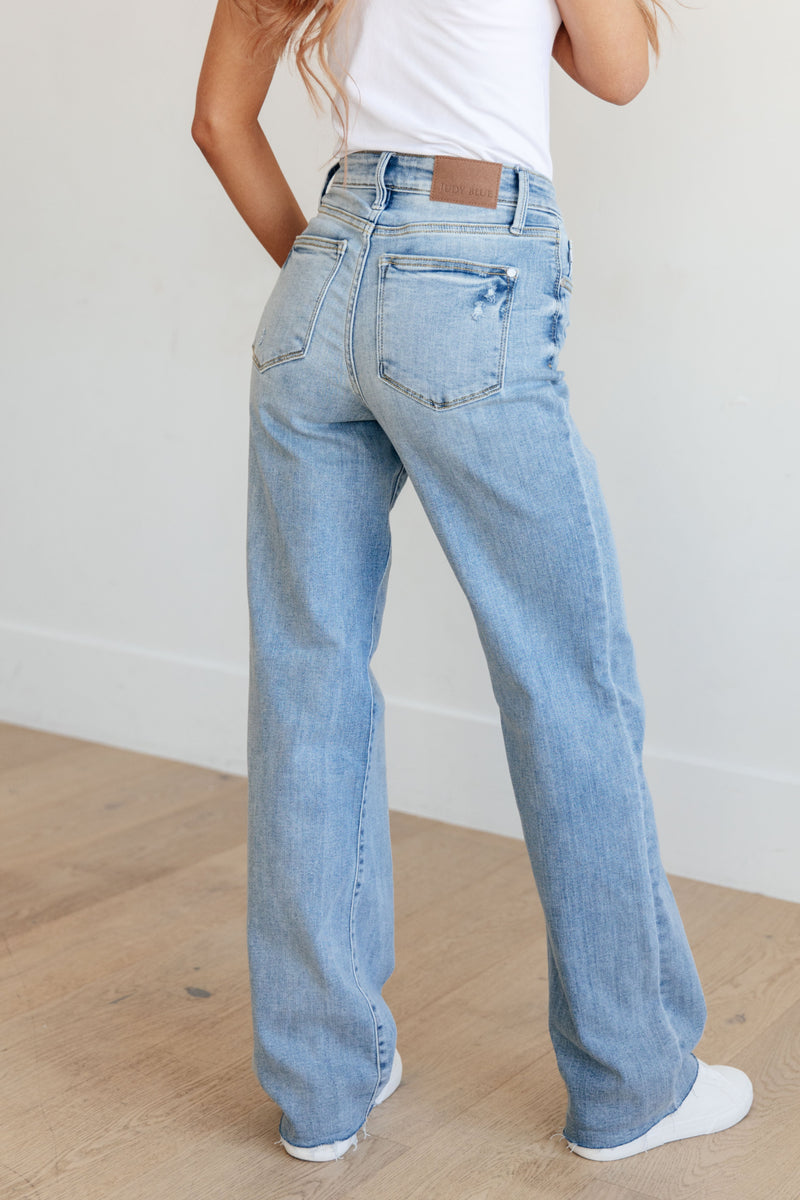 Mildred High Rise V Front Waistband Straight Jeans- size 22